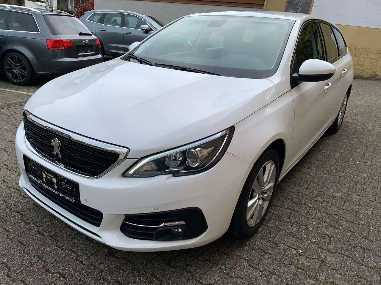 Photo 1 : Peugeot 308 2017 Diesel