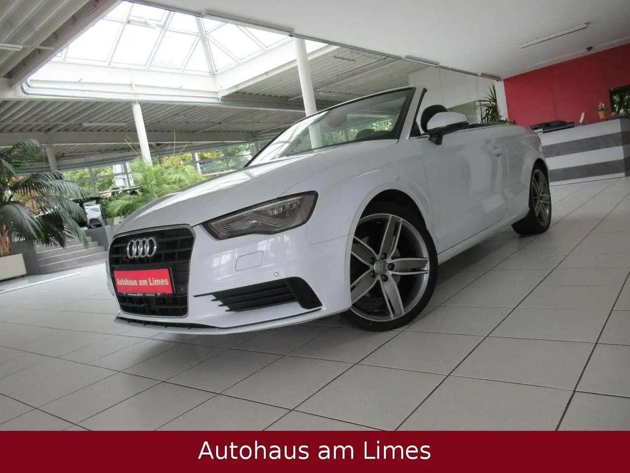 Photo 1 : Audi A3 2014 Petrol