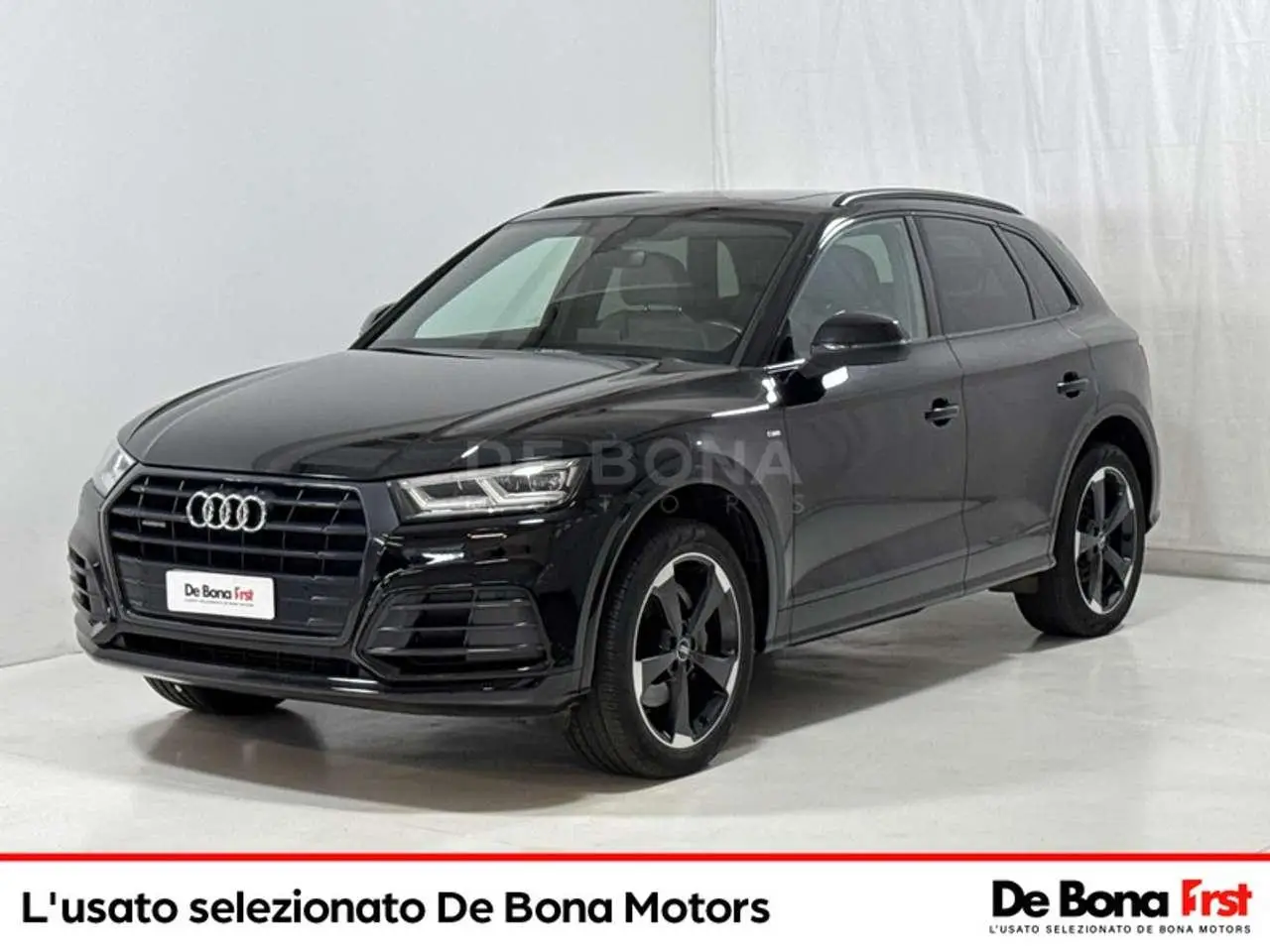 Photo 1 : Audi Q5 2018 Essence