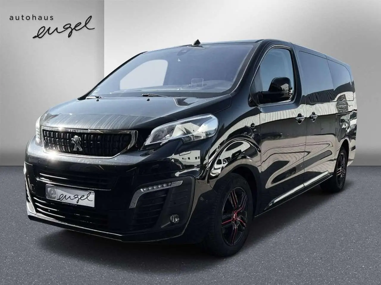 Photo 1 : Peugeot Traveller 2020 Diesel