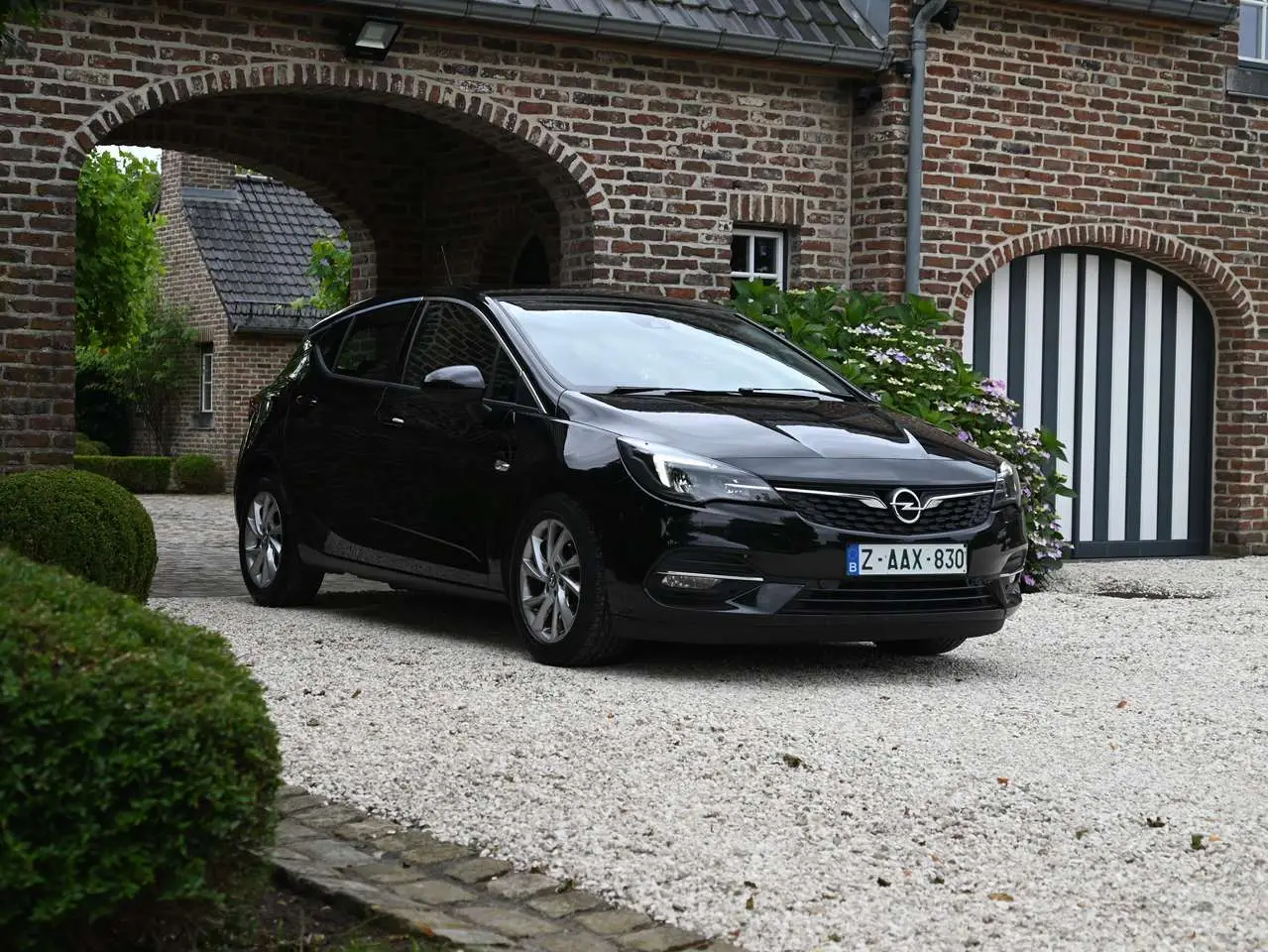 Photo 1 : Opel Astra 2020 Essence