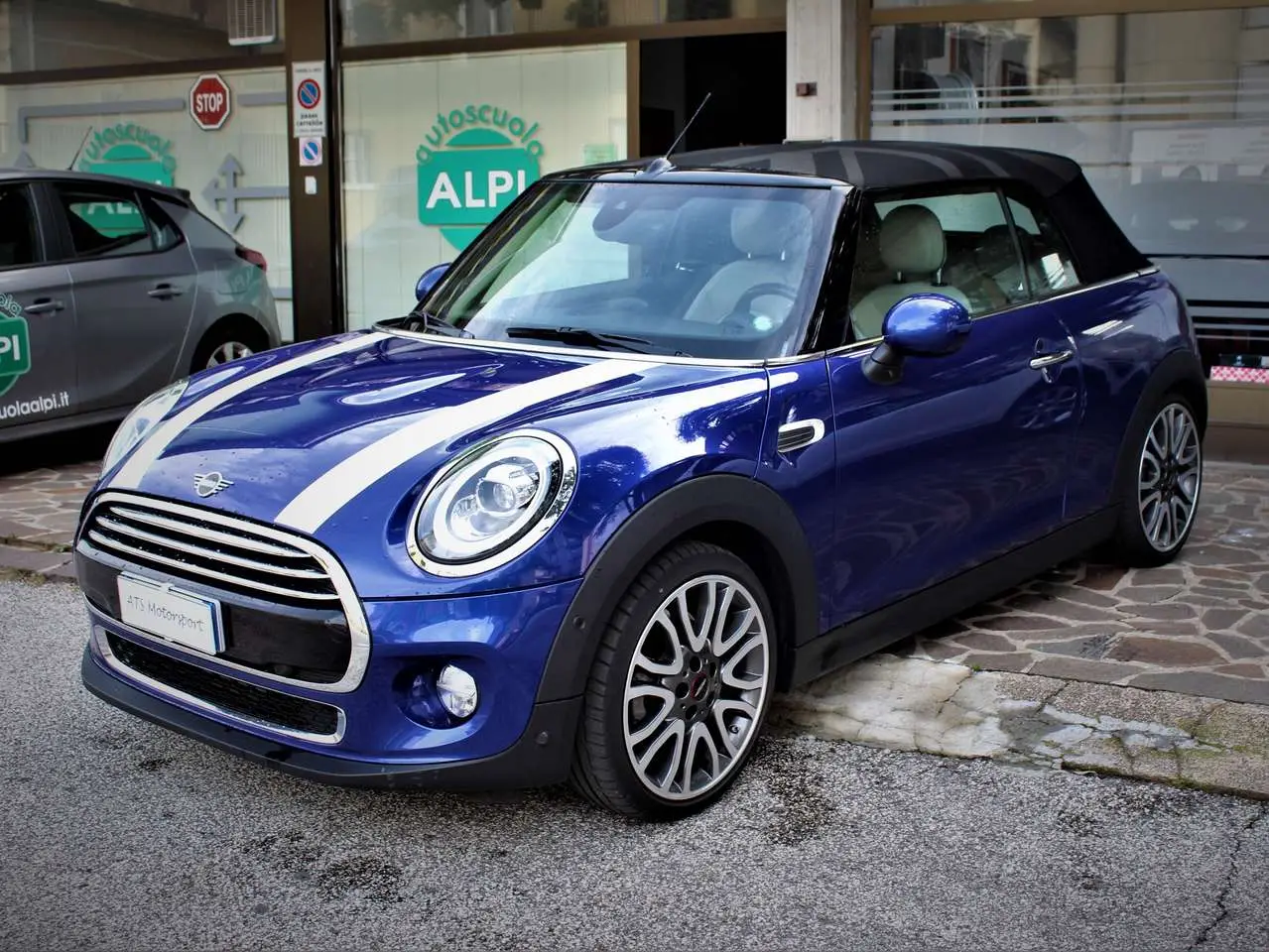 Photo 1 : Mini Cooper 2018 Diesel