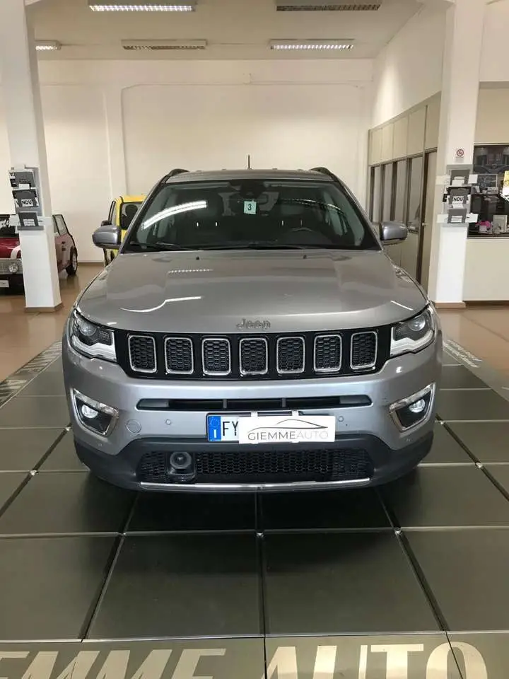 Photo 1 : Jeep Compass 2019 Diesel