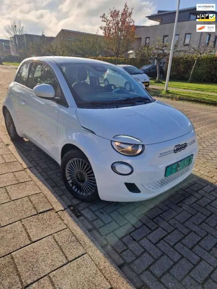 Photo 1 : Fiat 500 2021 Électrique