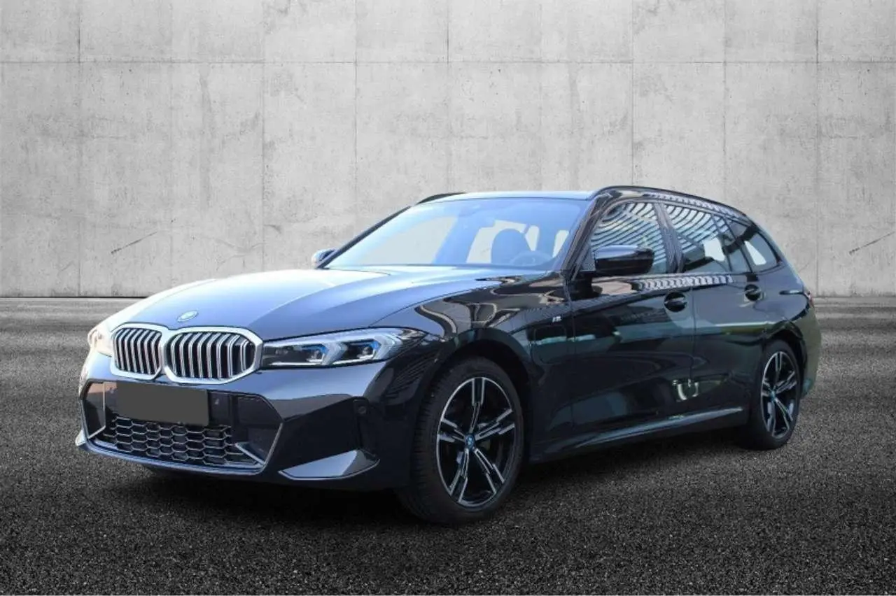 Photo 1 : Bmw Serie 3 2023 Hybrid