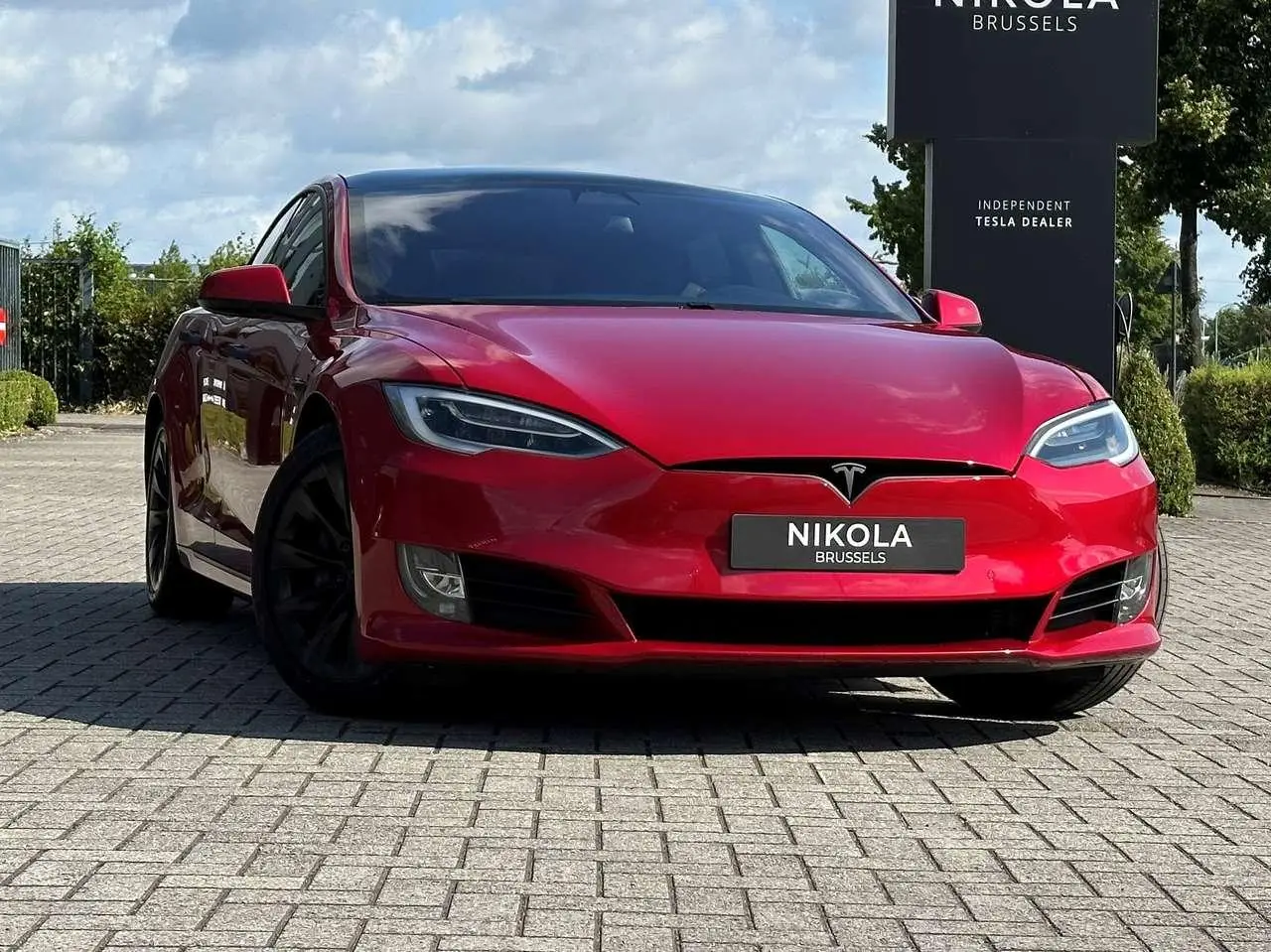 Photo 1 : Tesla Model S 2020 Électrique