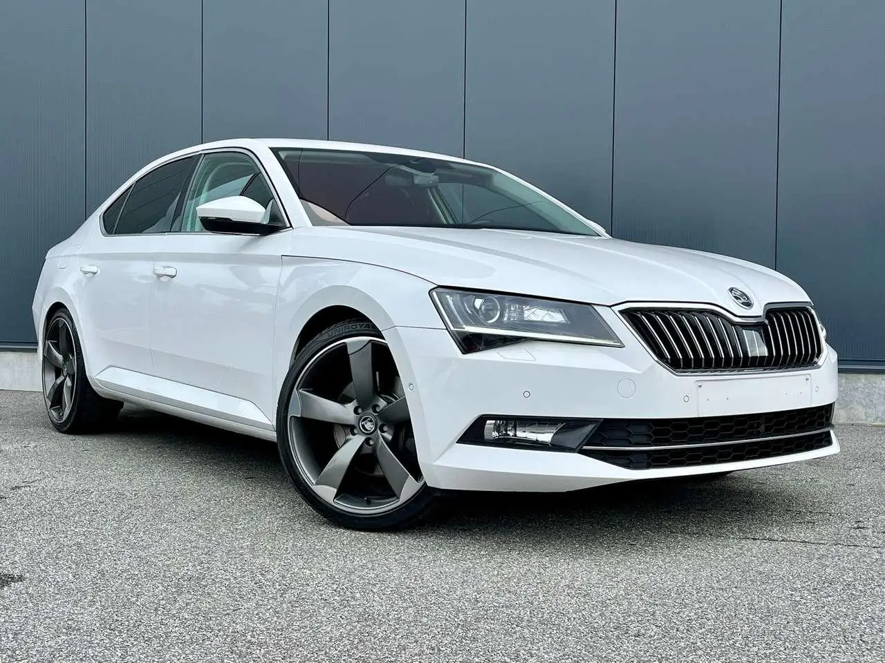 Photo 1 : Skoda Superb 2015 Essence