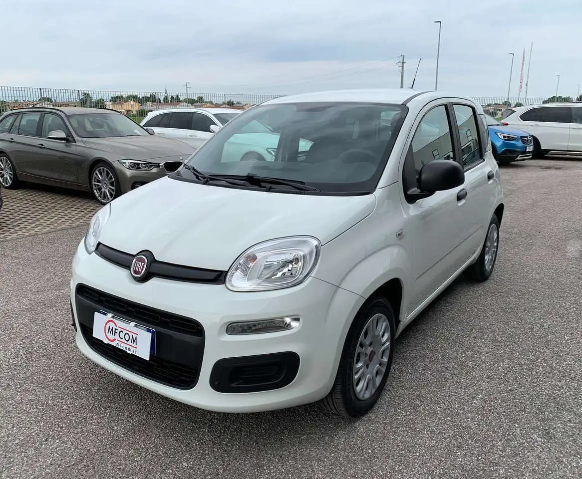 Photo 1 : Fiat Panda 2018 Petrol