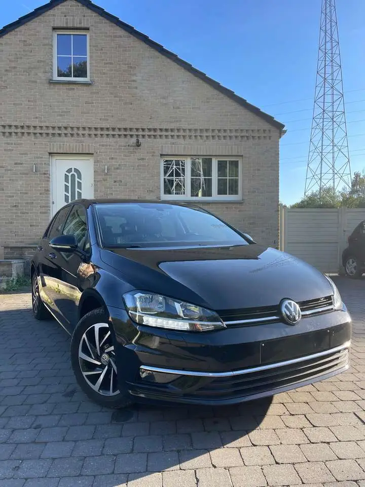 Photo 1 : Volkswagen Golf 2019 Diesel