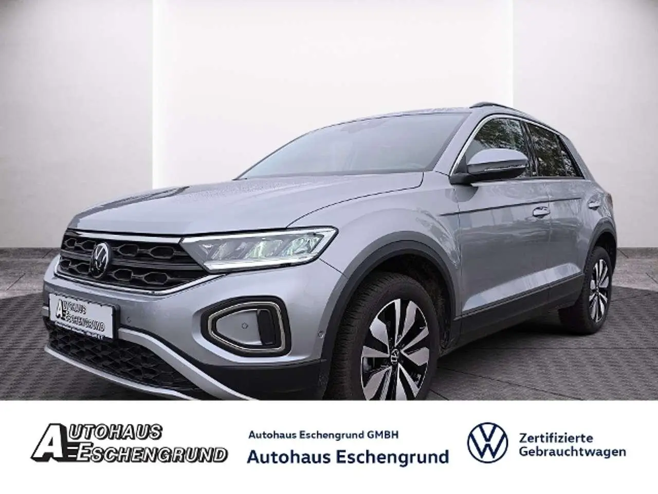 Photo 1 : Volkswagen T-roc 2023 Essence