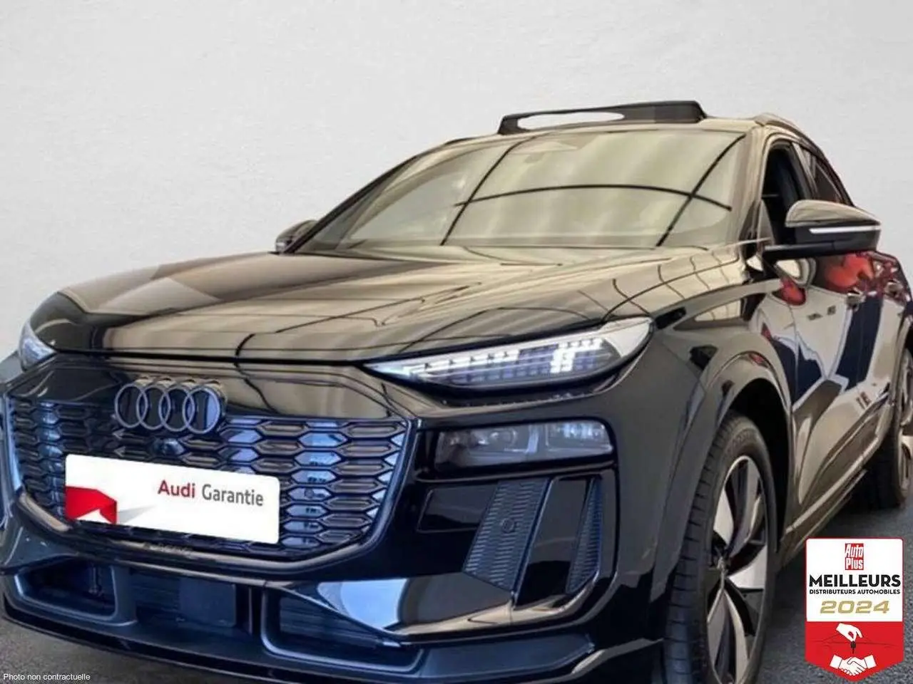 Photo 1 : Audi E-tron 2024 Électrique