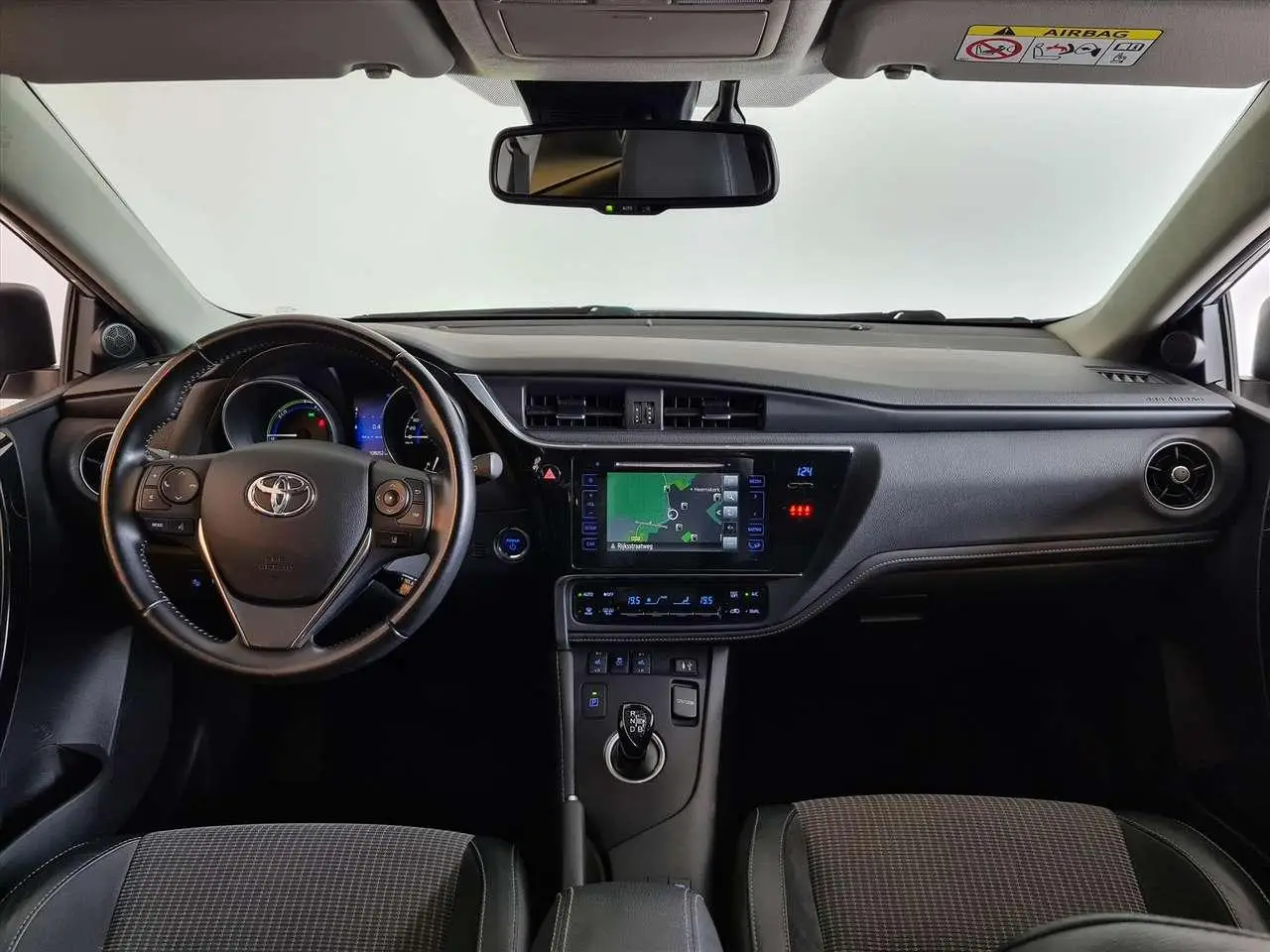 Photo 1 : Toyota Auris 2017 Hybrid