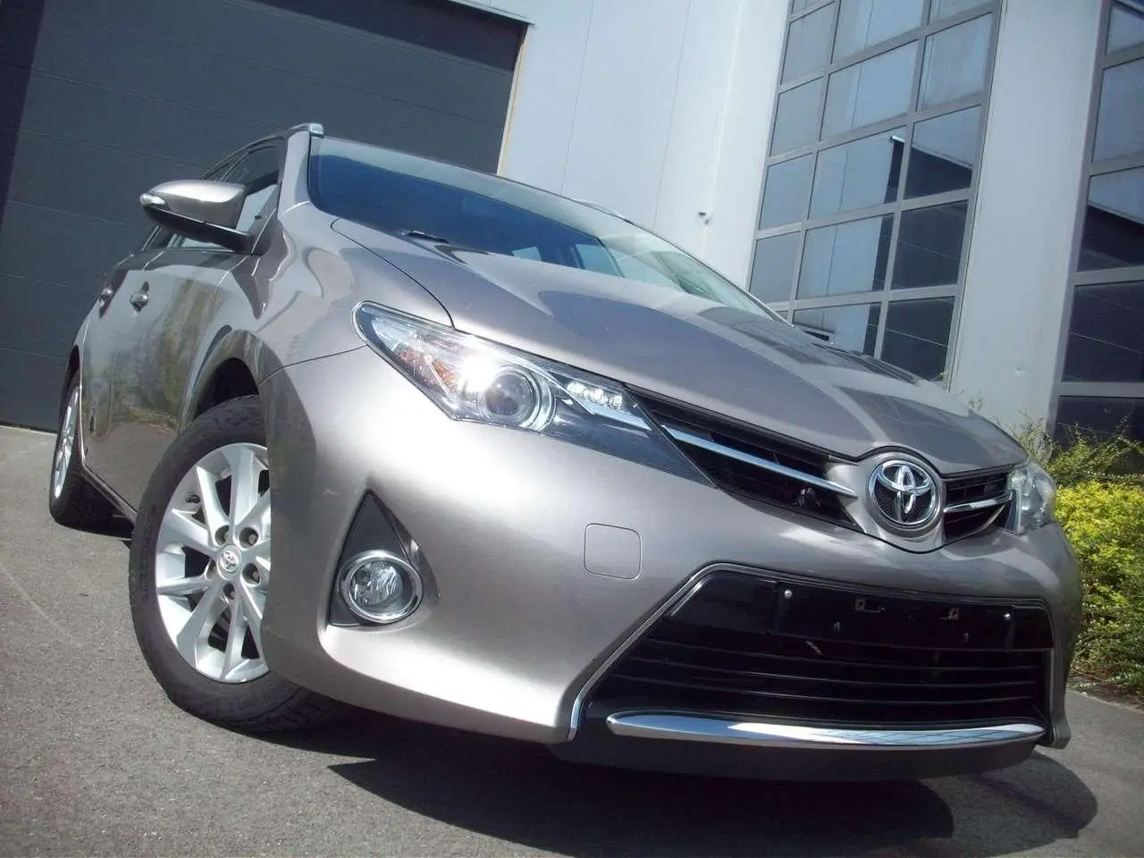 Photo 1 : Toyota Auris 2015 Petrol