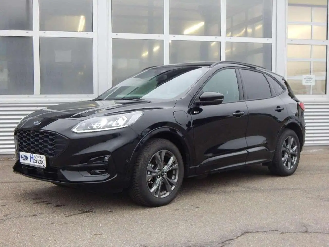 Photo 1 : Ford Kuga 2023 Hybrid