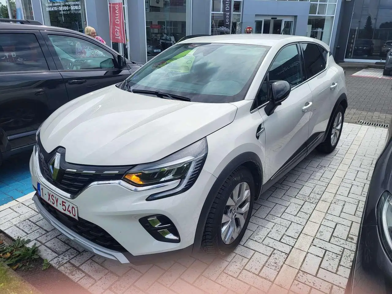 Photo 1 : Renault Captur 2020 Essence