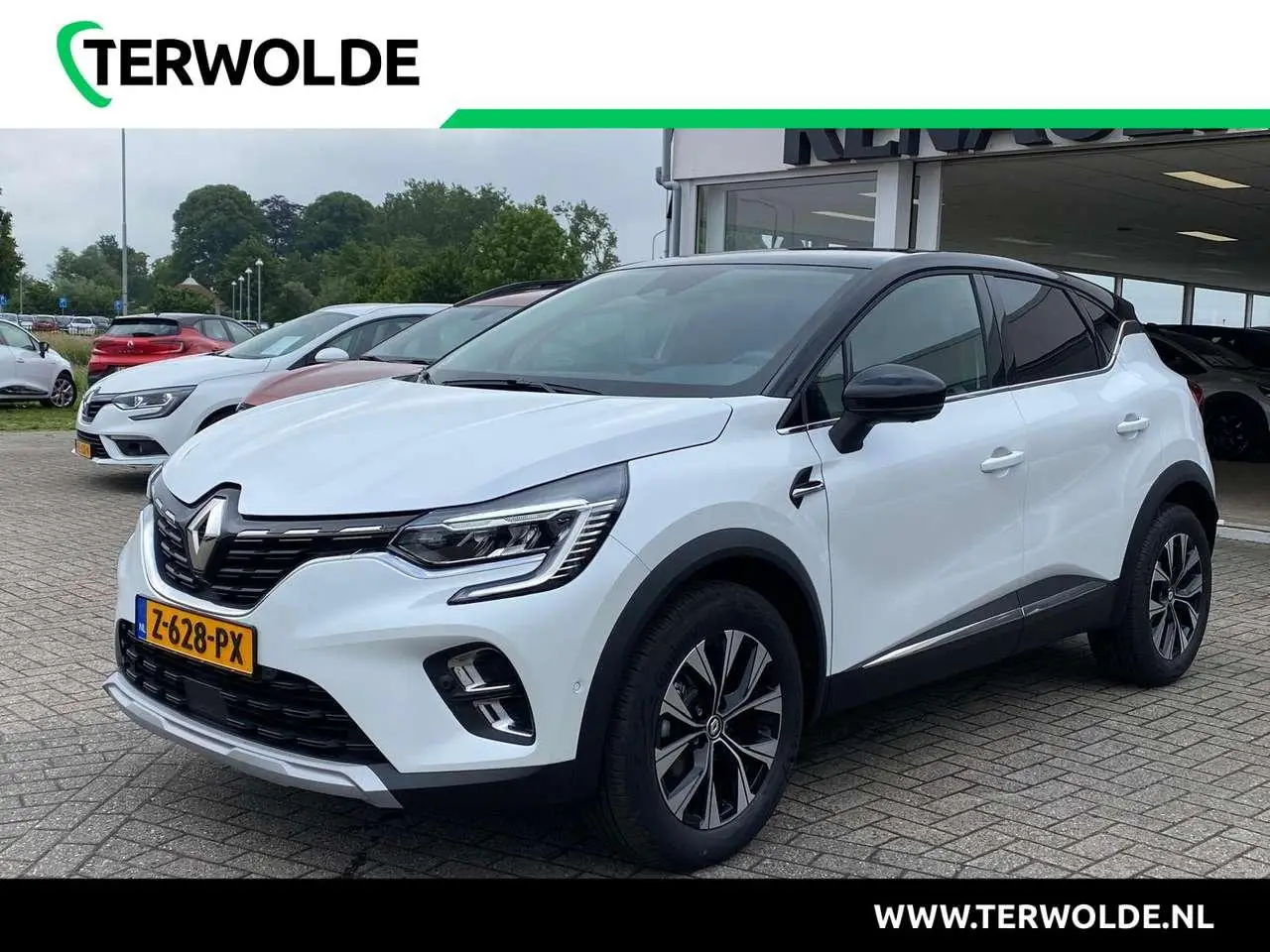 Photo 1 : Renault Captur 2024 Petrol