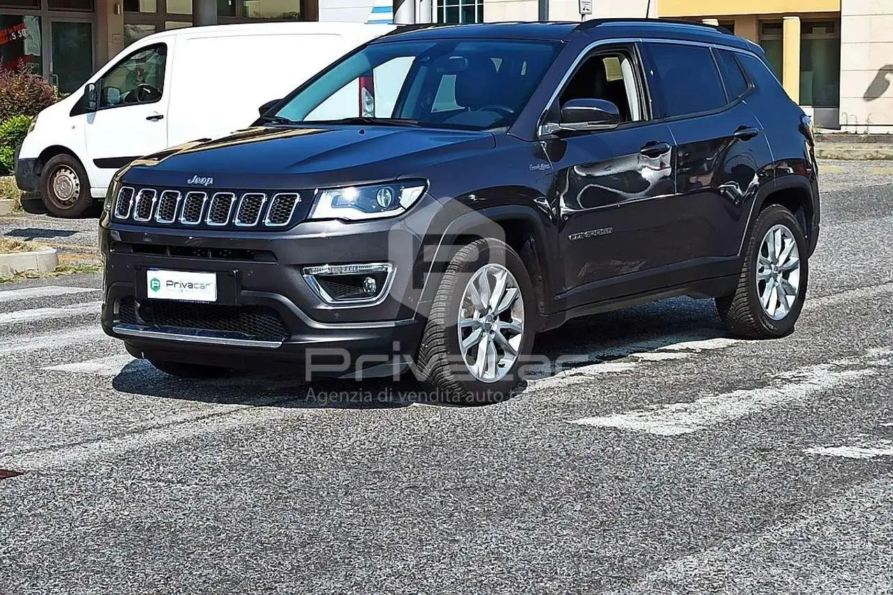 Photo 1 : Jeep Compass 2021 Petrol