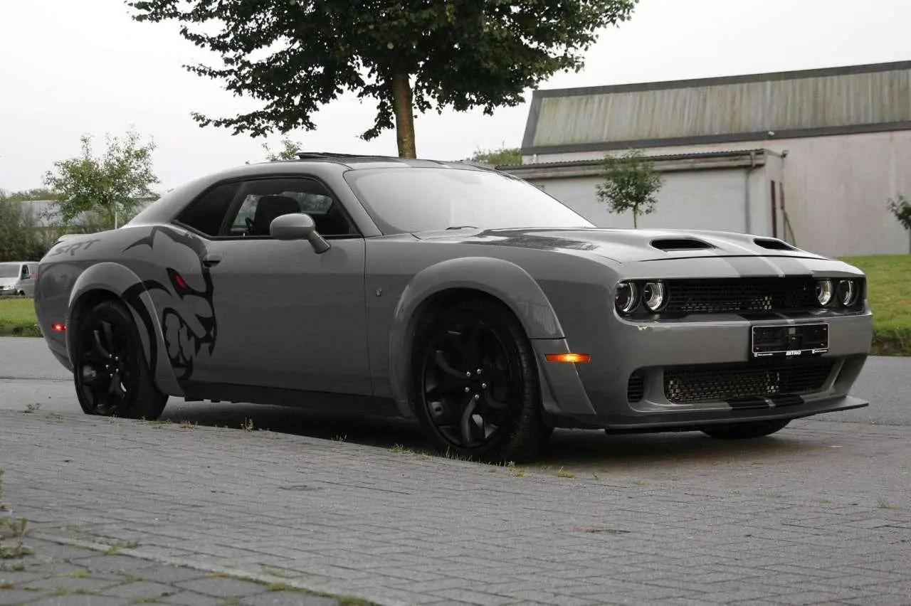 Photo 1 : Dodge Challenger 2018 Petrol