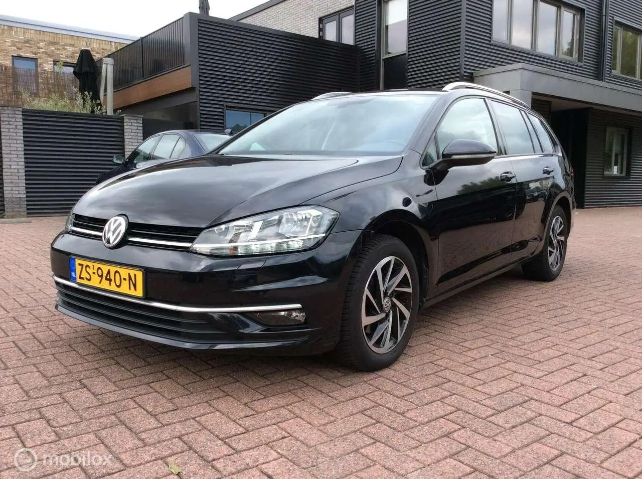 Photo 1 : Volkswagen Golf 2018 Petrol