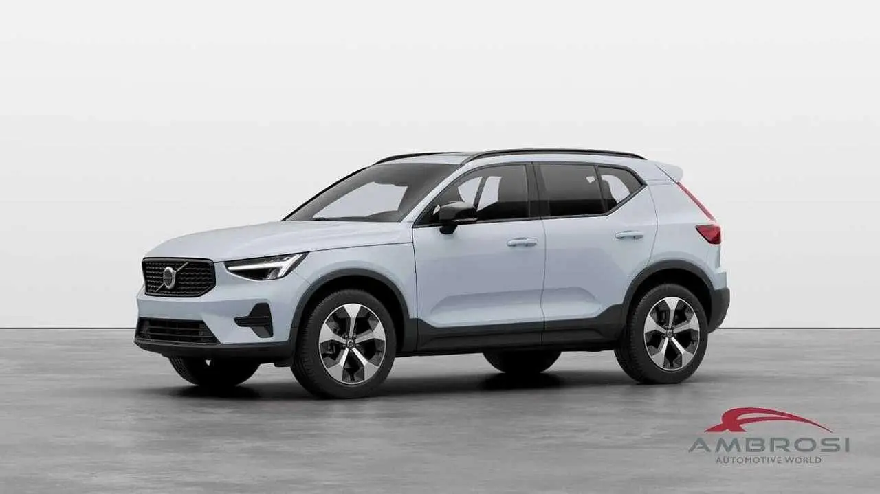 Photo 1 : Volvo Xc40 2024 Hybride