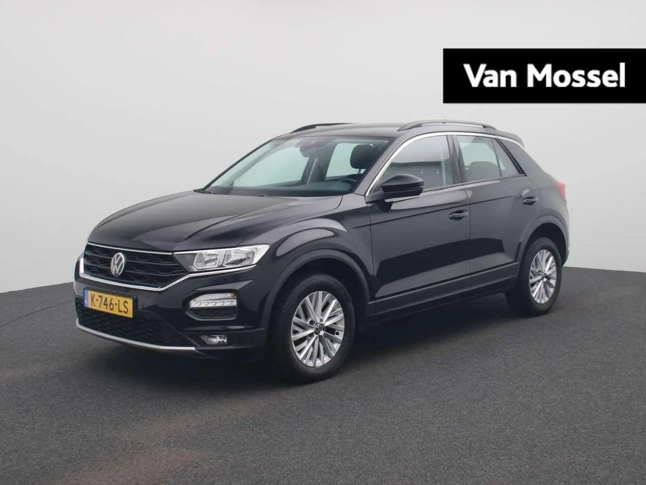 Photo 1 : Volkswagen T-roc 2021 Essence