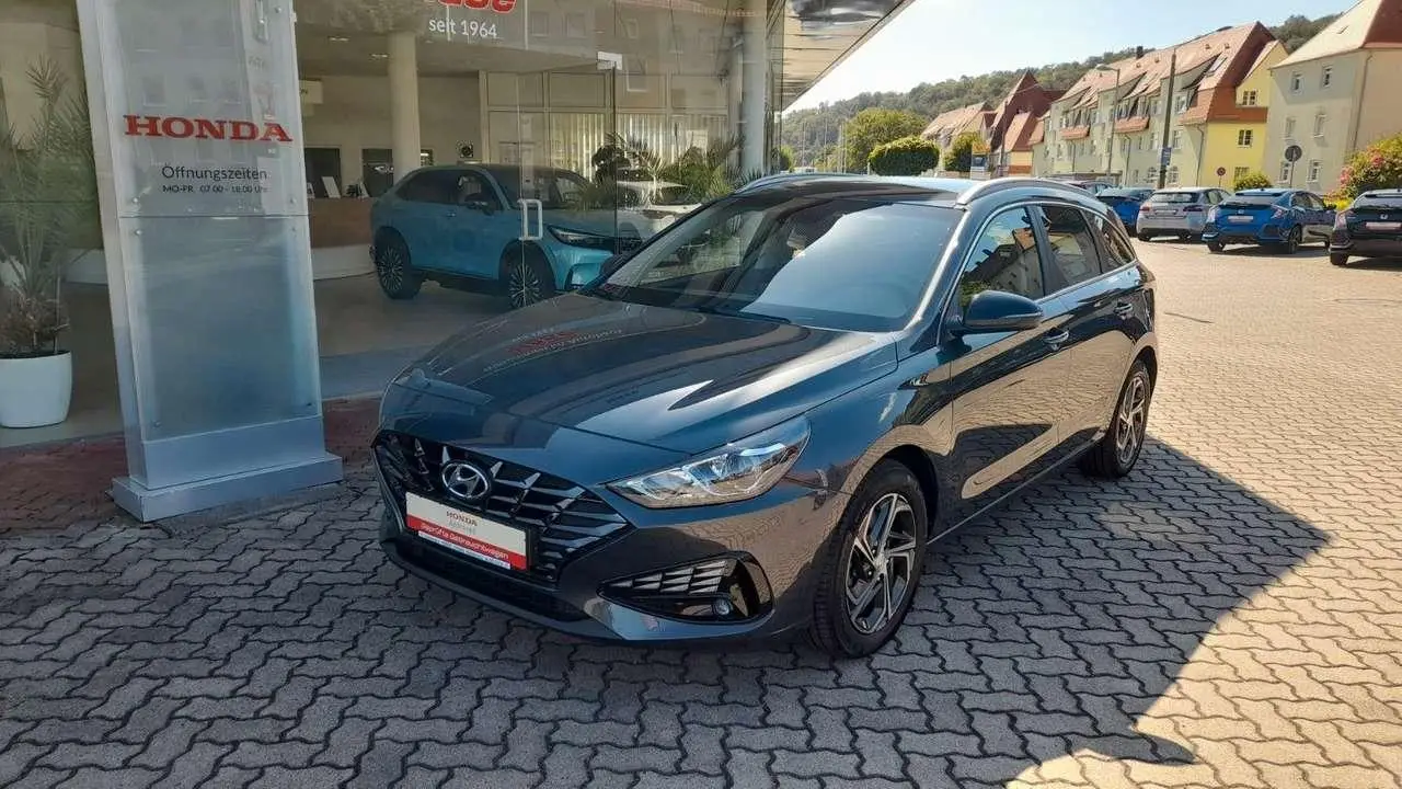 Photo 1 : Hyundai I30 2023 Petrol