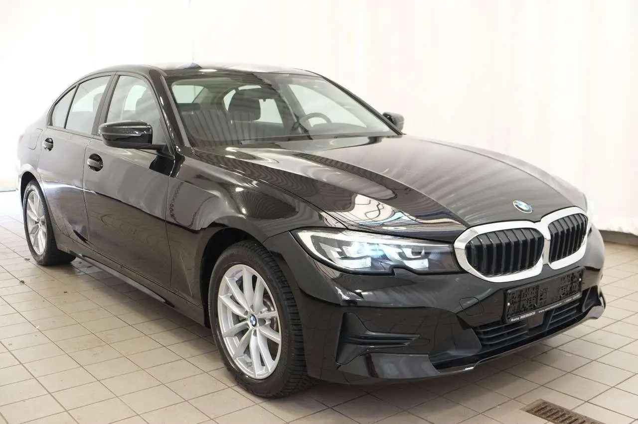 Photo 1 : Bmw Serie 3 2021 Hybrid