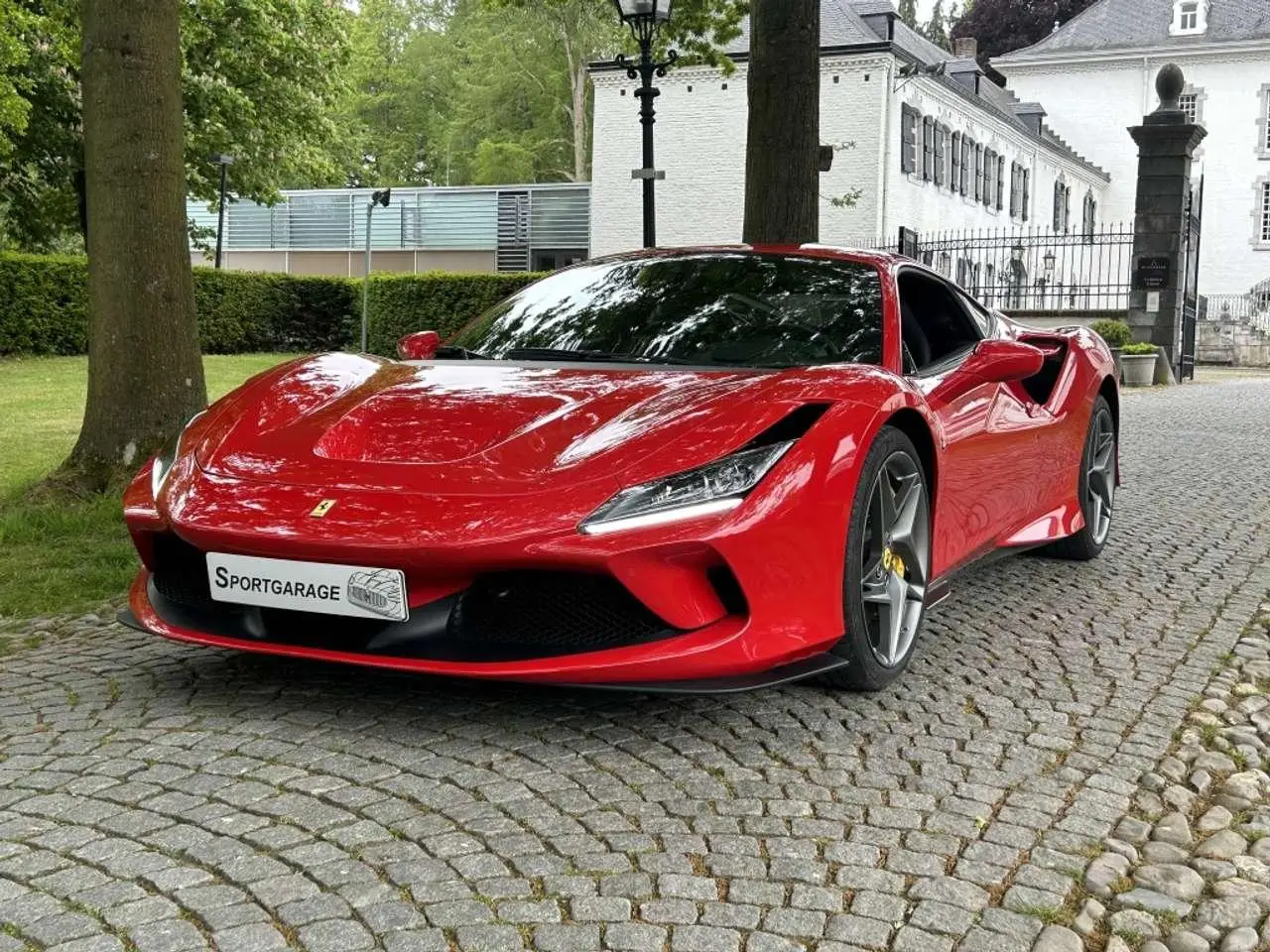 Photo 1 : Ferrari F8 2021 Essence