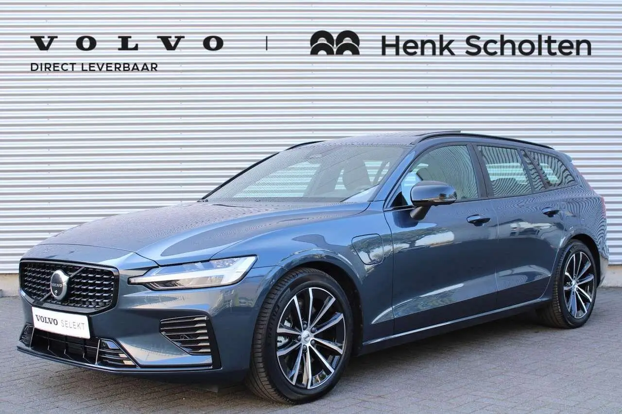 Photo 1 : Volvo V60 2024 Hybride