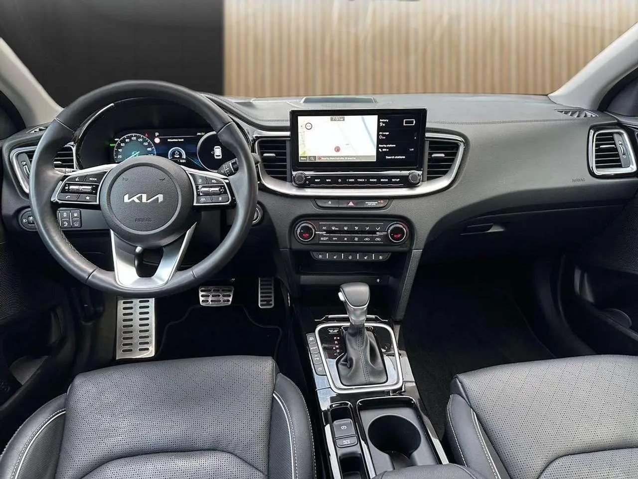 Photo 1 : Kia Ceed 2023 Hybrid