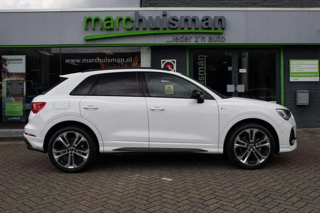 Photo 1 : Audi Q3 2020 Petrol