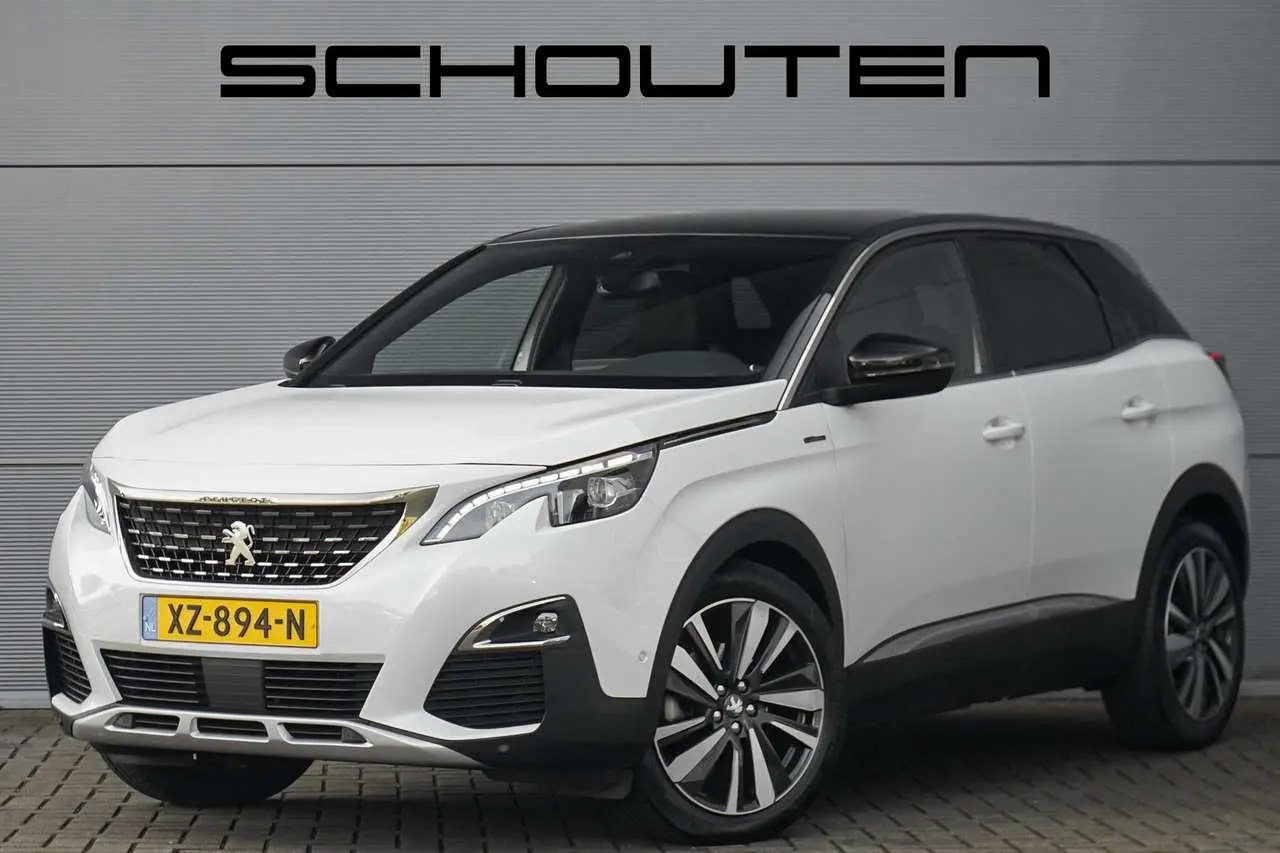 Photo 1 : Peugeot 3008 2019 Petrol