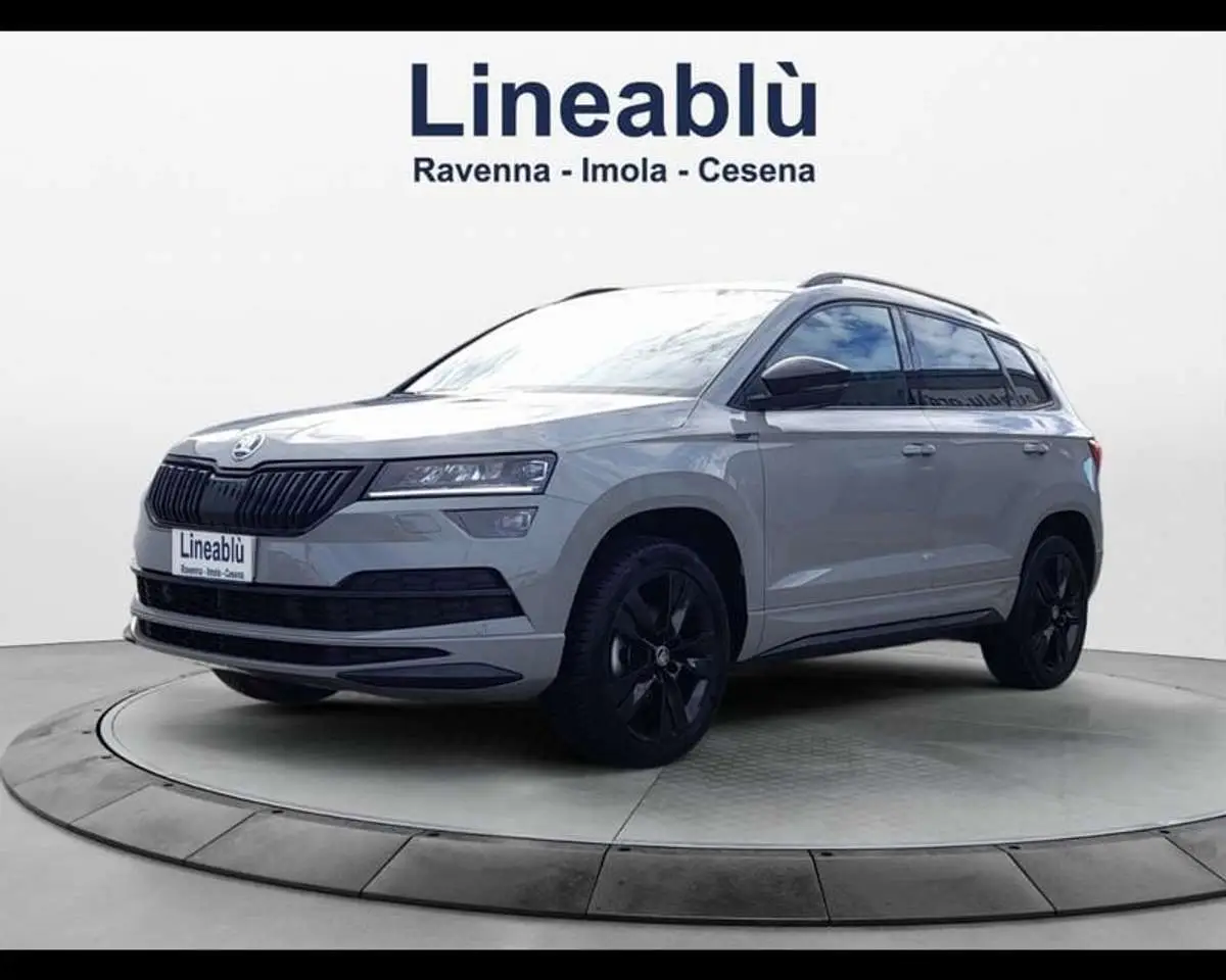 Photo 1 : Skoda Karoq 2021 Essence