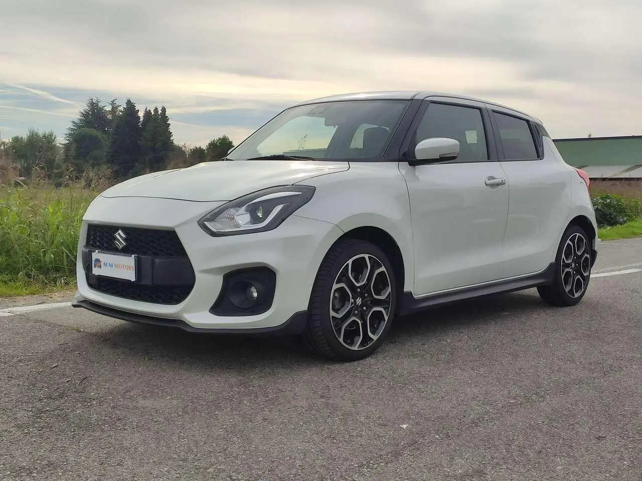 Photo 1 : Suzuki Swift 2021 Hybride