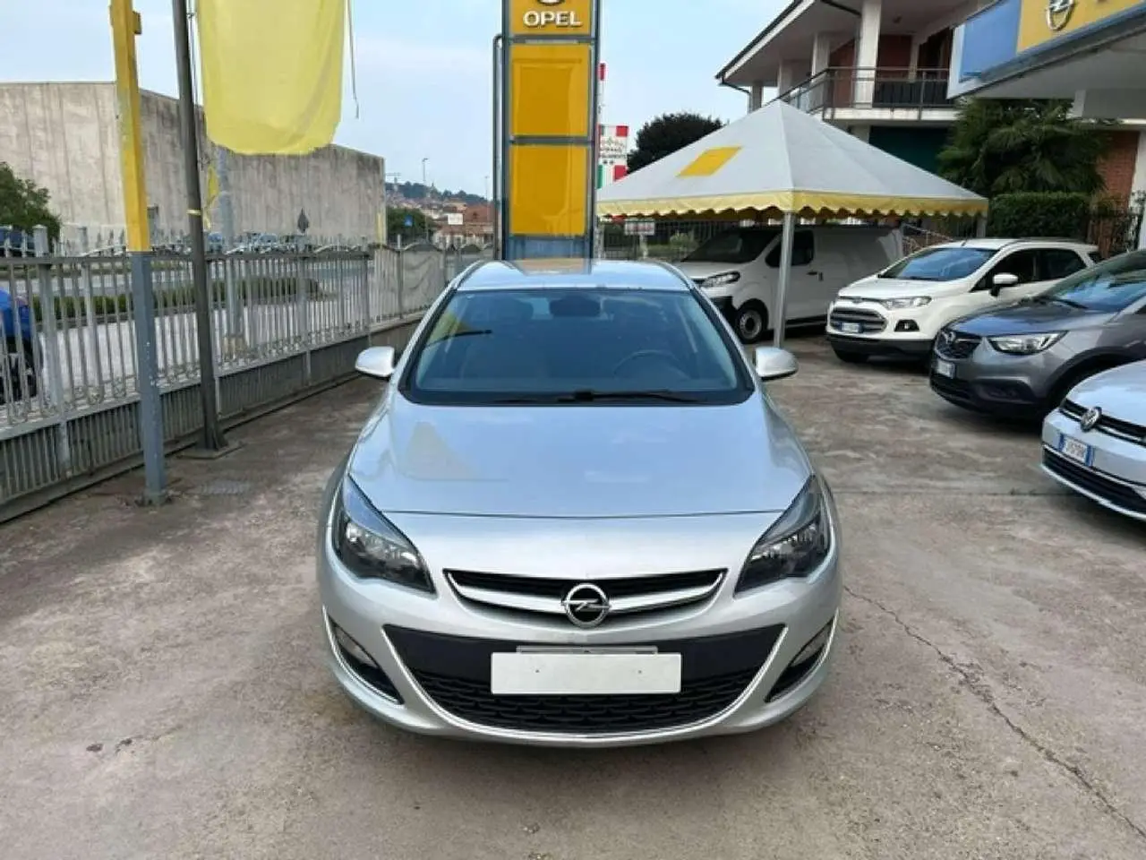 Photo 1 : Opel Astra 2015 Diesel