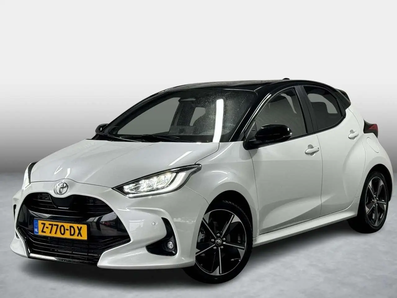 Photo 1 : Toyota Yaris 2024 Hybride