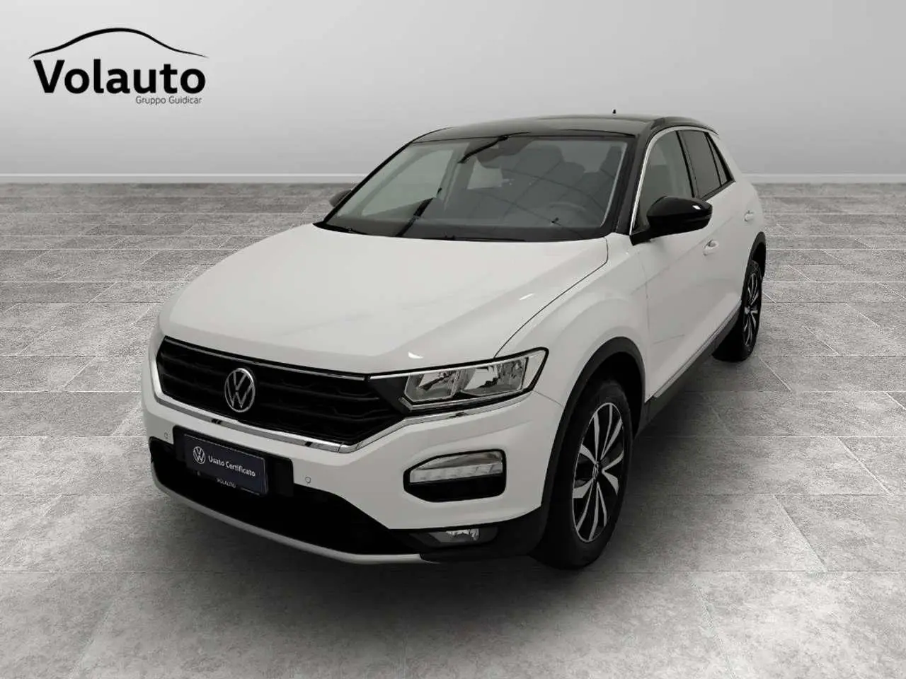 Photo 1 : Volkswagen T-roc 2021 Essence