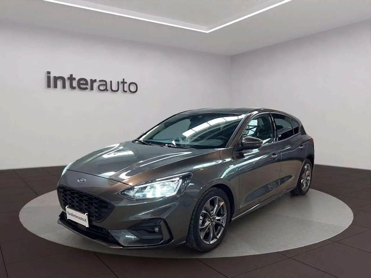 Photo 1 : Ford Focus 2021 Petrol