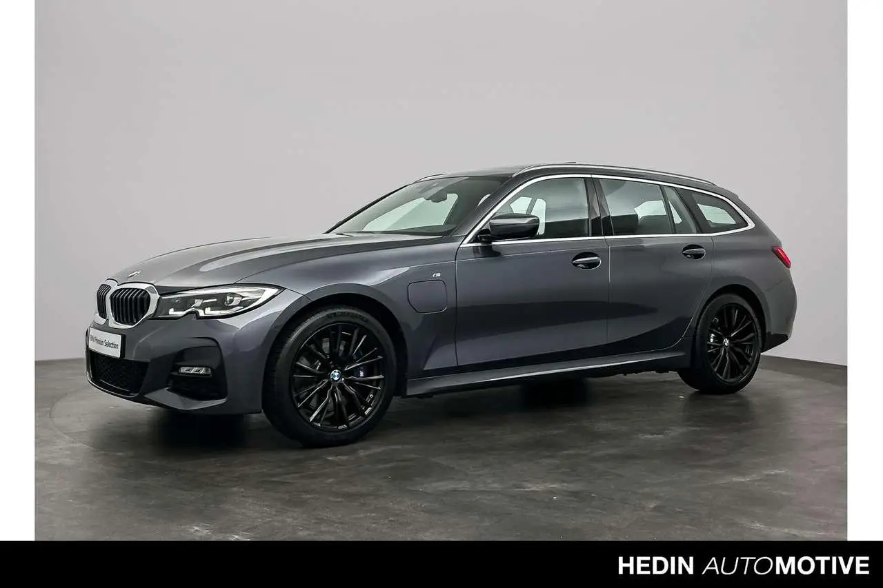 Photo 1 : Bmw Serie 3 2021 Hybrid