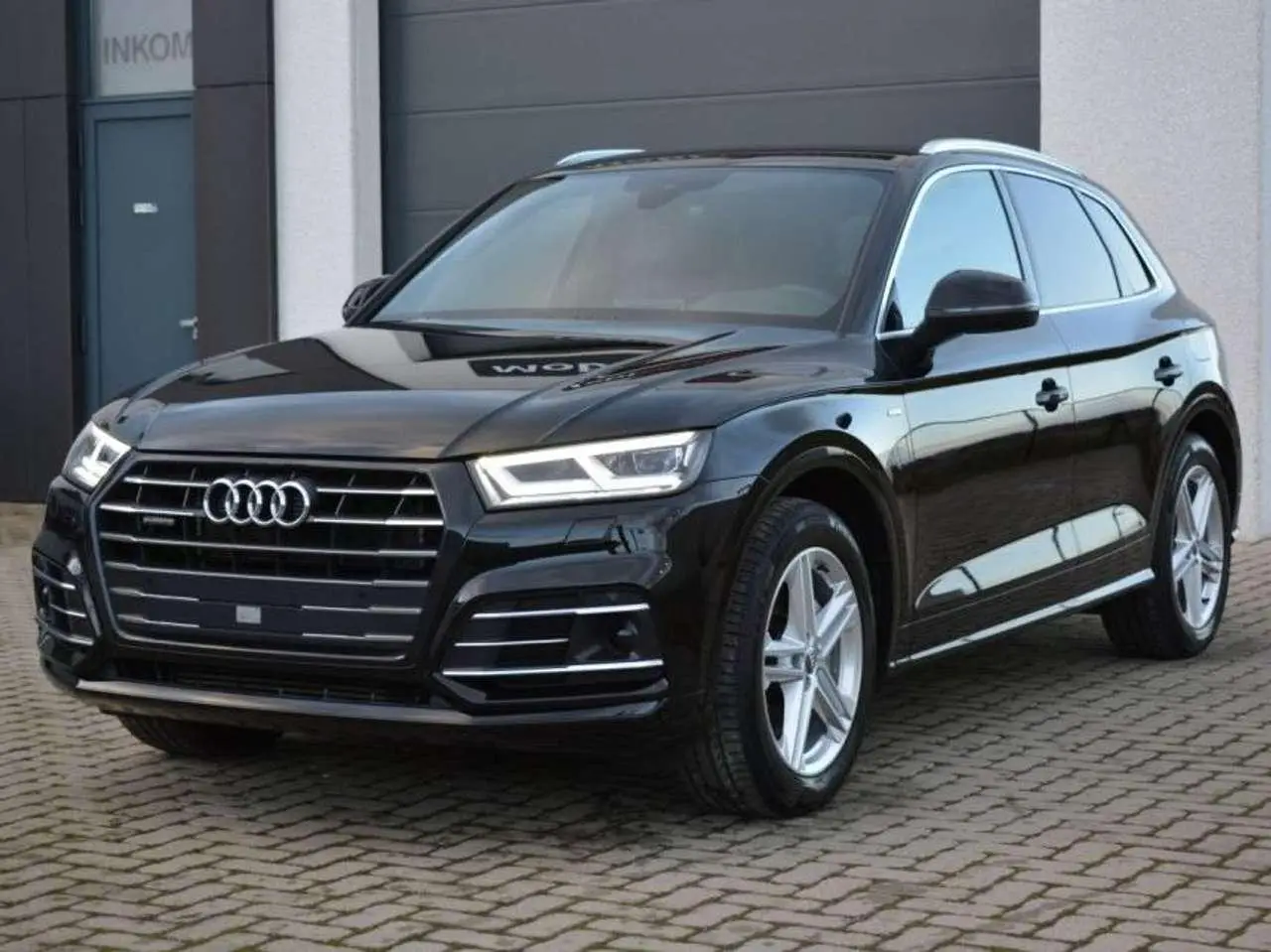 Photo 1 : Audi Q5 2020 Hybrid