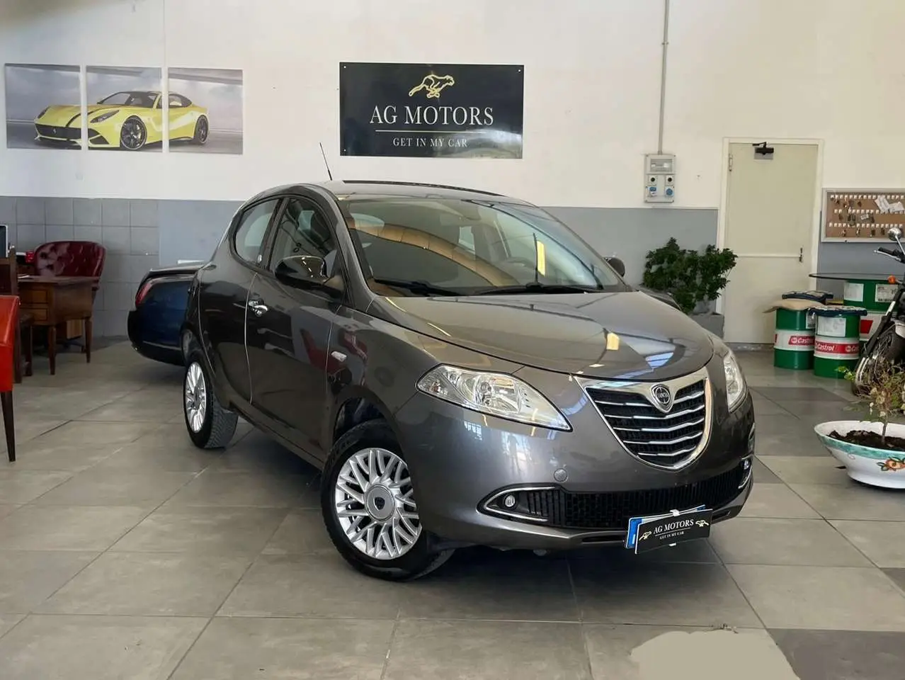 Photo 1 : Lancia Ypsilon 2015 Autres