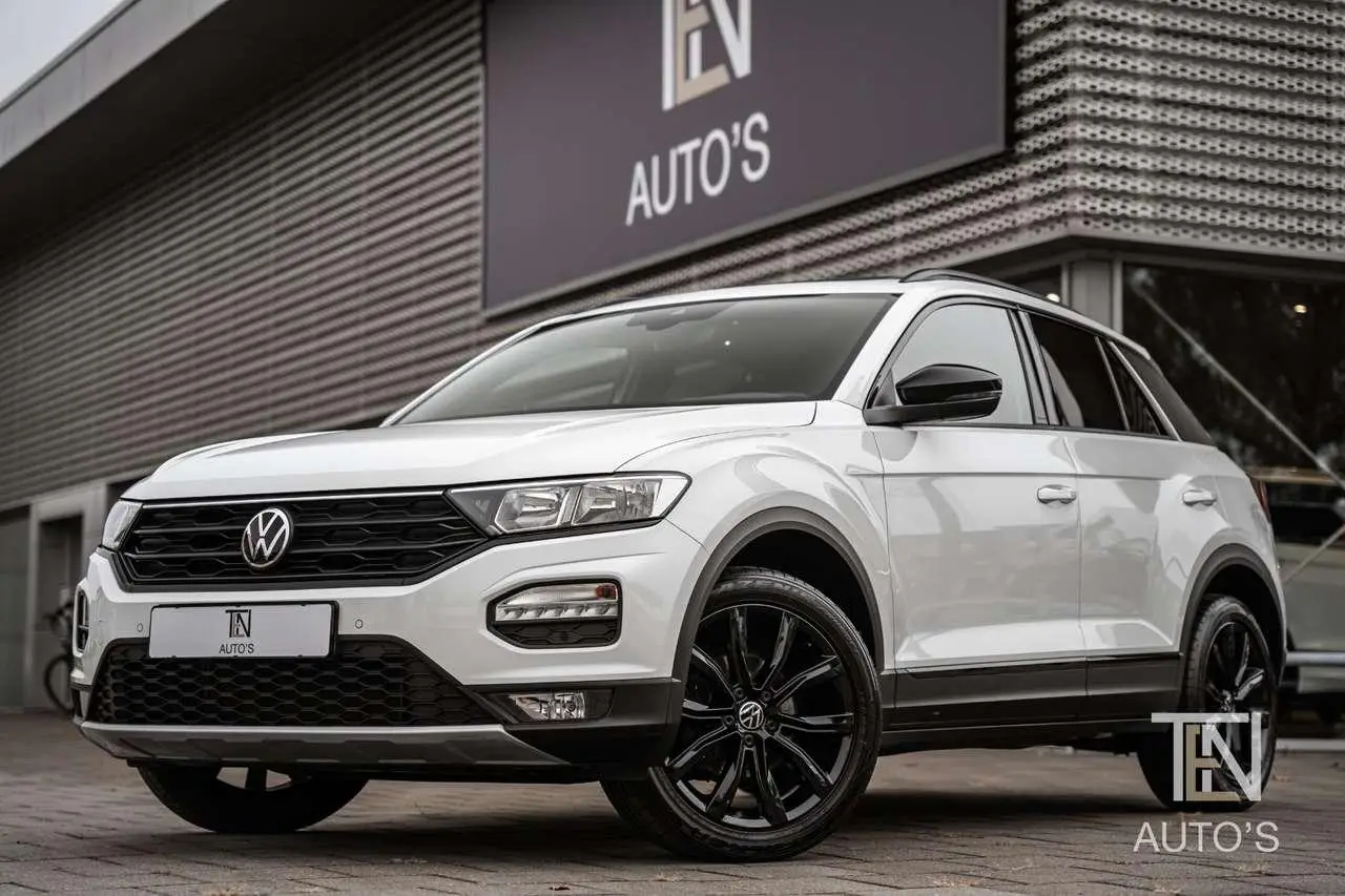 Photo 1 : Volkswagen T-roc 2021 Petrol