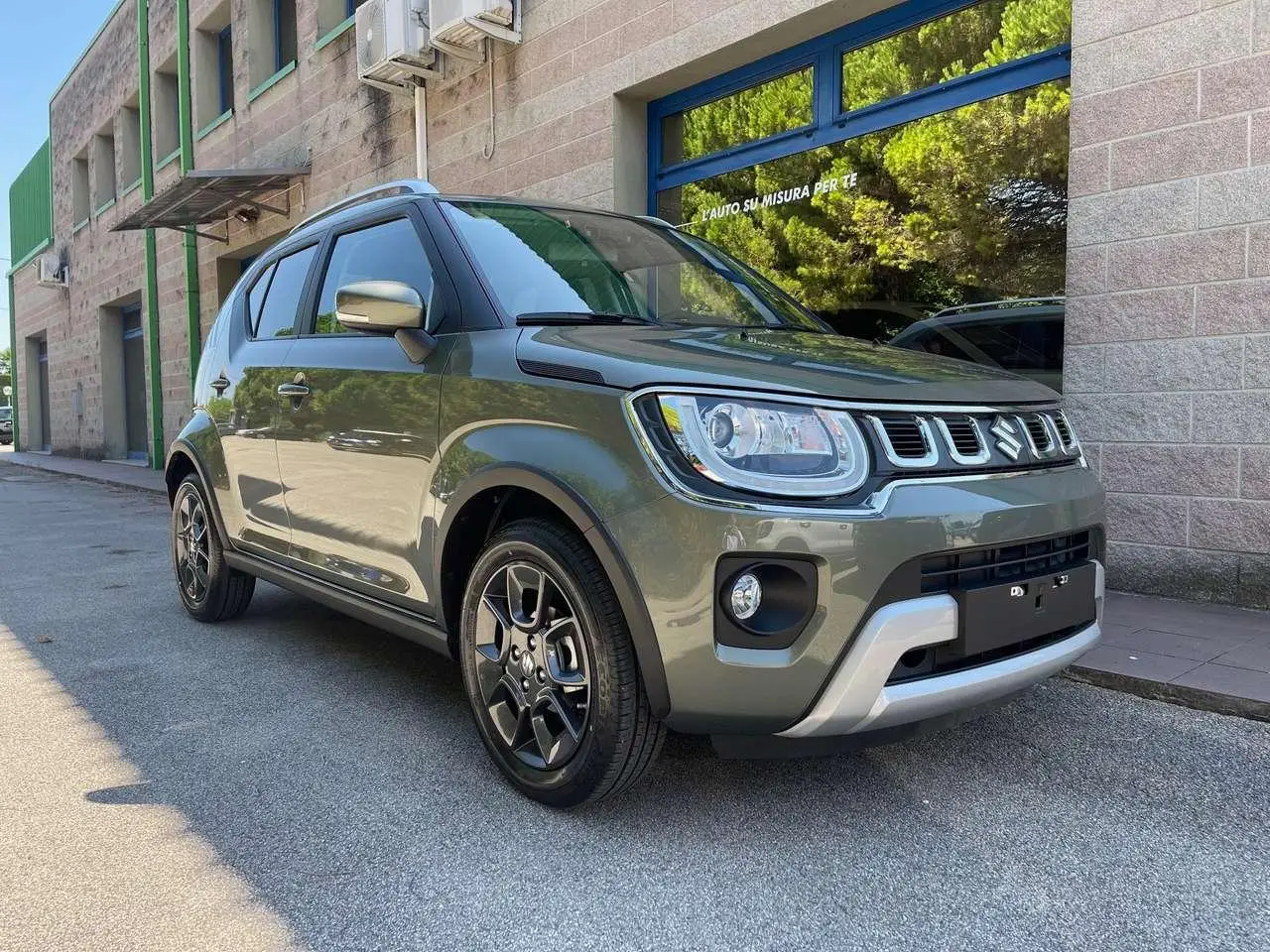 Photo 1 : Suzuki Ignis 2024 Hybrid