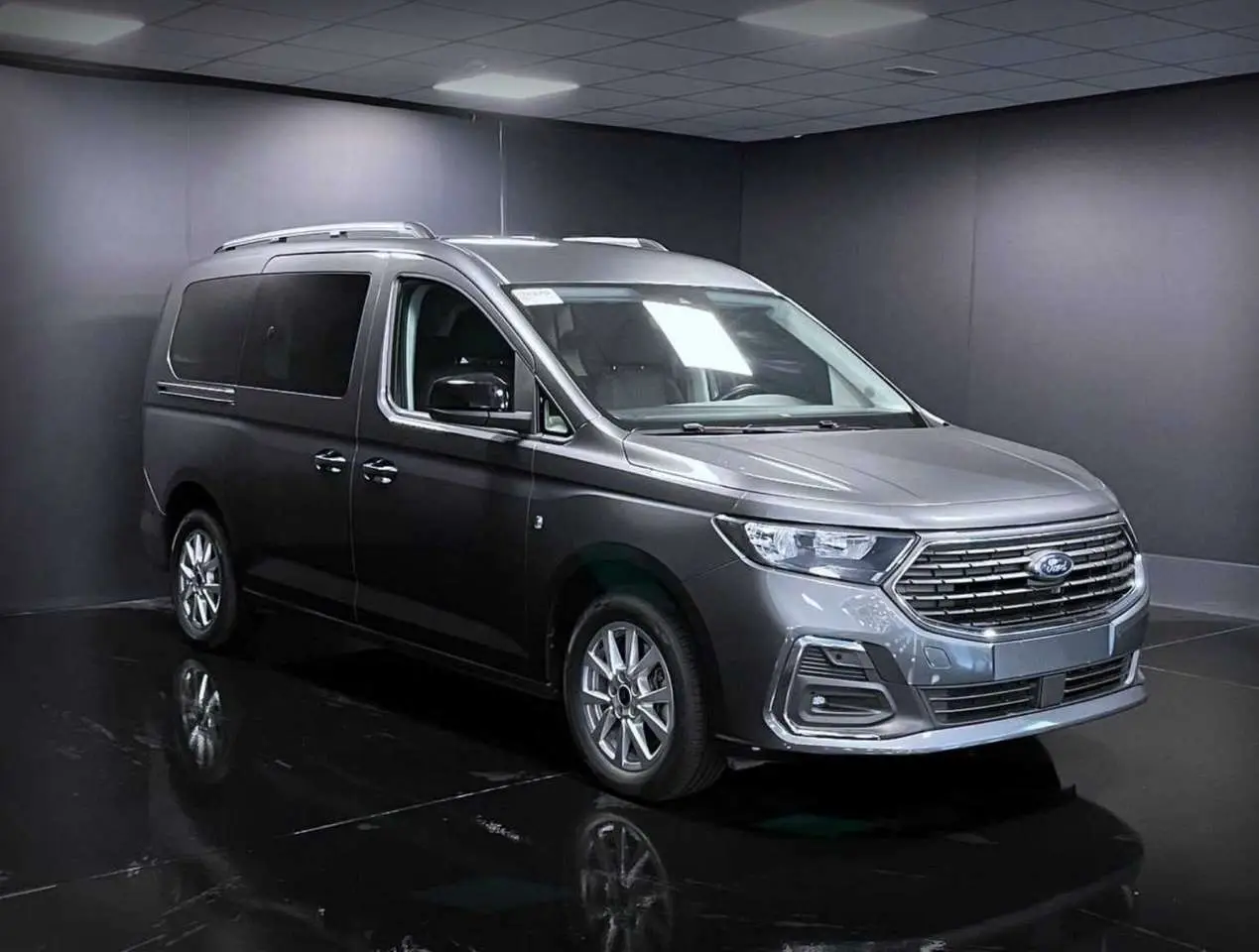 Photo 1 : Ford Tourneo 2023 Diesel