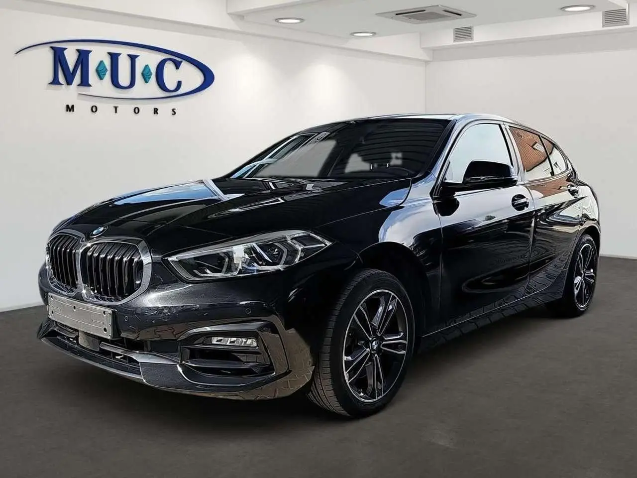 Photo 1 : Bmw Serie 1 2019 Petrol