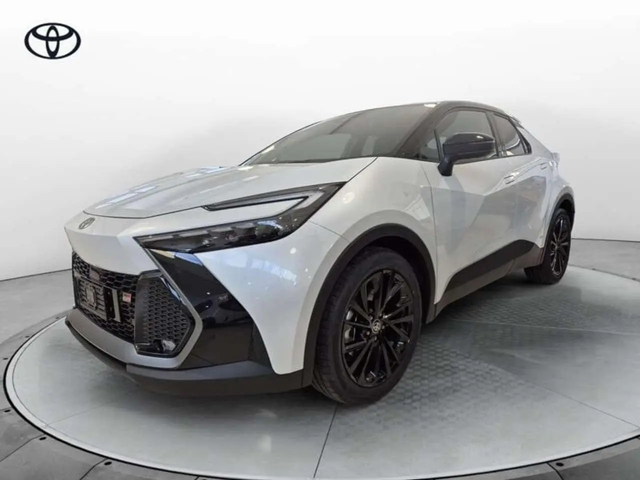 Photo 1 : Toyota C-hr 2024 Hybrid