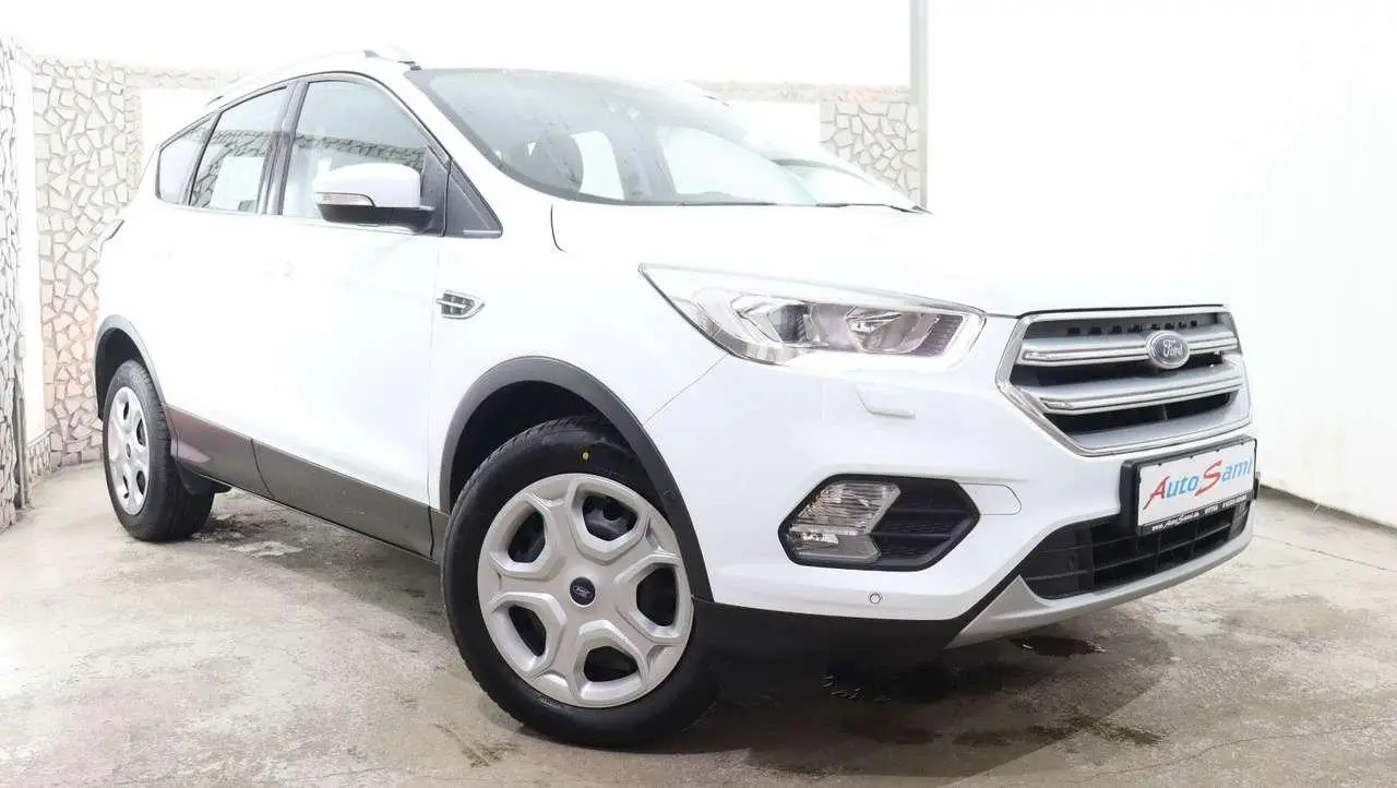 Photo 1 : Ford Kuga 2018 Petrol