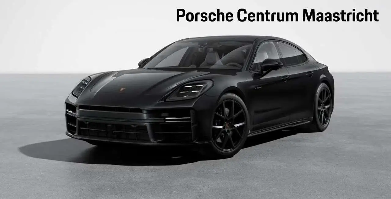 Photo 1 : Porsche Panamera 2024 Hybrid