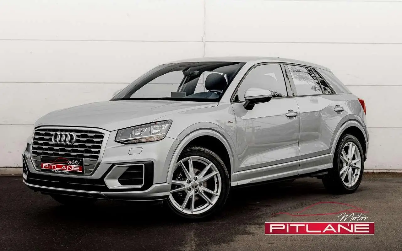 Photo 1 : Audi Q2 2020 Essence