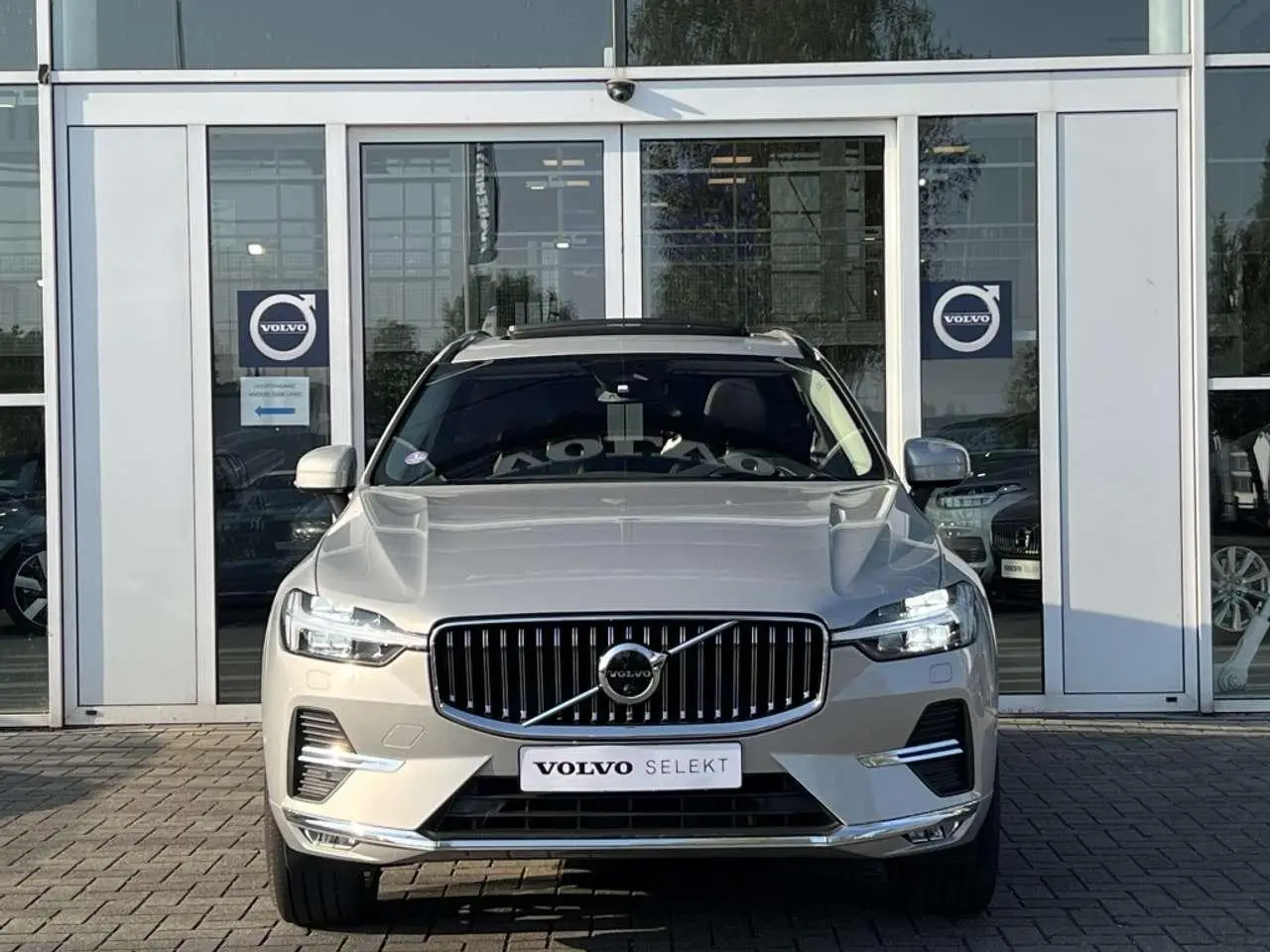 Photo 1 : Volvo Xc60 2022 Petrol